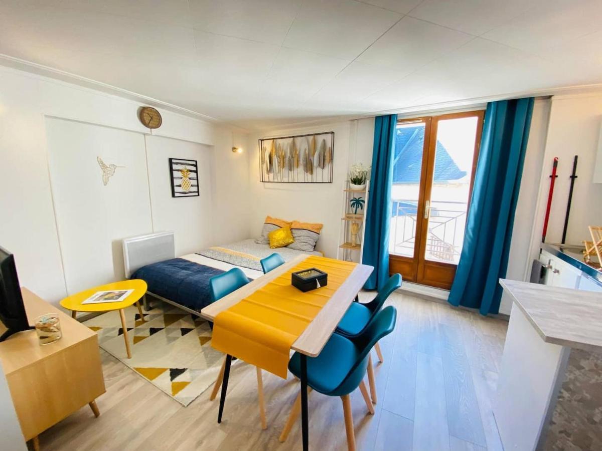 L'Escapade Apartment Laon Luaran gambar